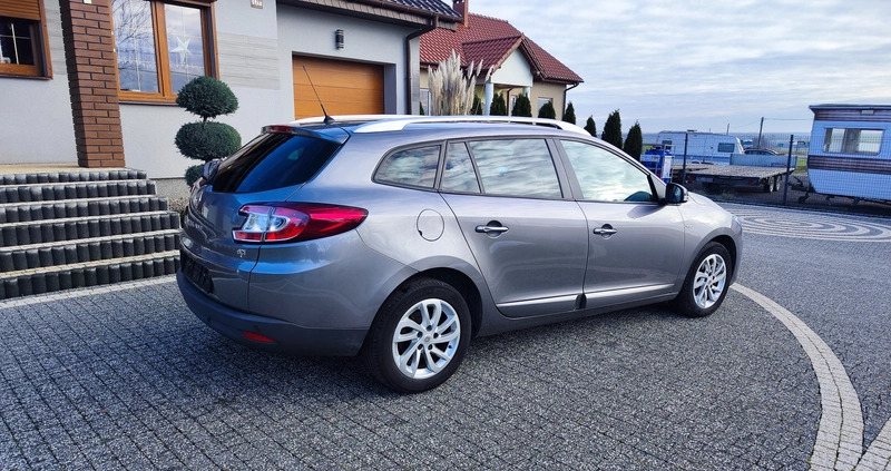 Renault Megane cena 23500 przebieg: 222000, rok produkcji 2014 z Gostyń małe 137